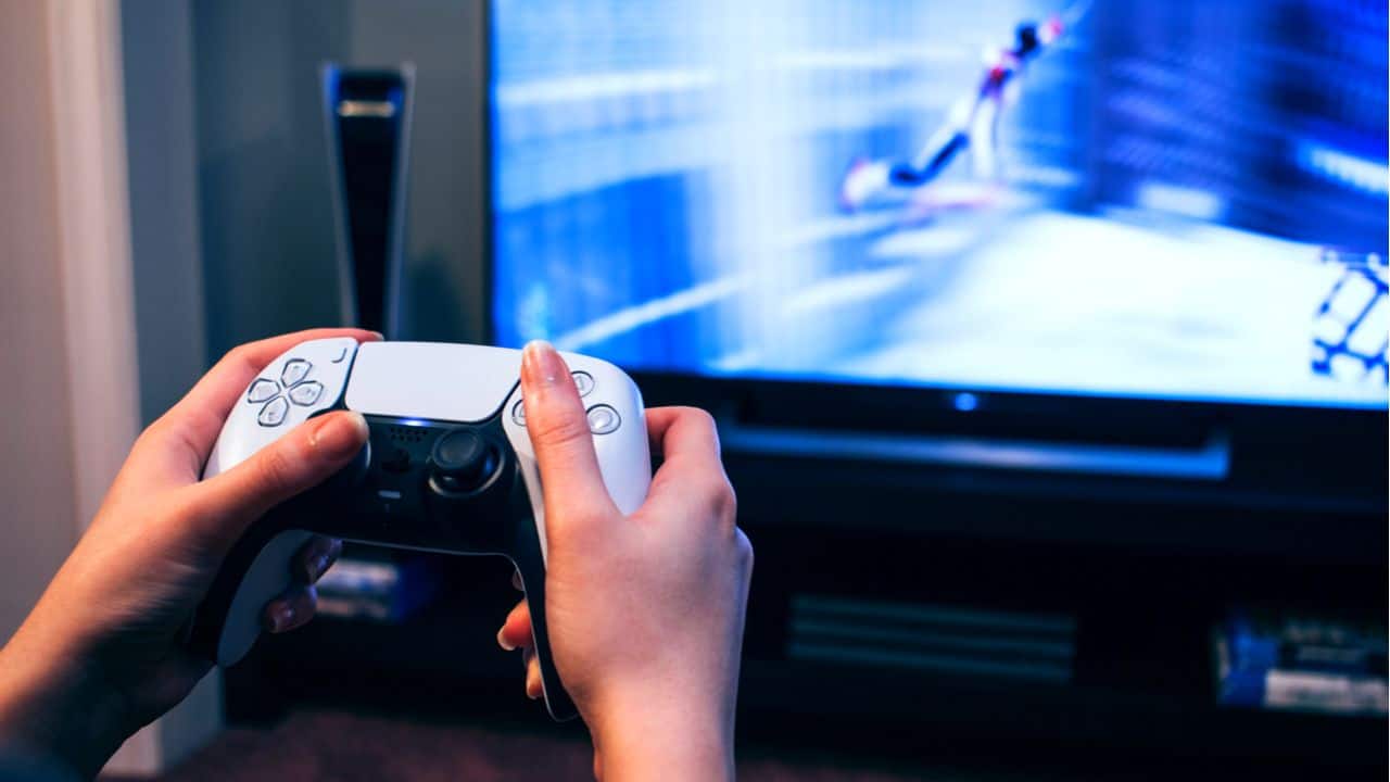 Vendas de consoles aumentam 22% no Reino Unido devido ao desempenho do  PlayStation 5 - Adrenaline