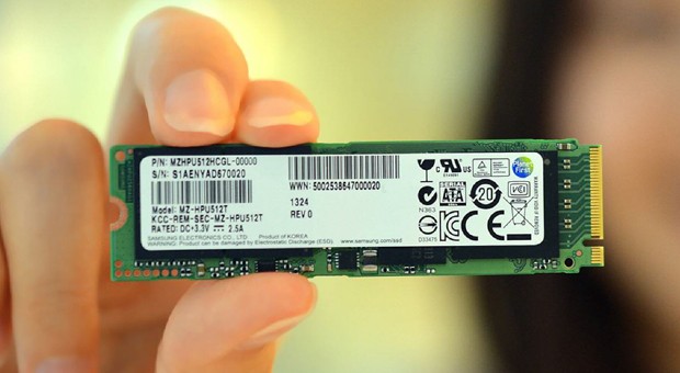 SSD compacto da Samsung com interface PCIe chega a quase 1,4GB/s