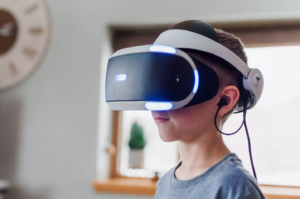 Apple se prepara para entrar no mercado de Realidade Virtual, afirma Tim Cook