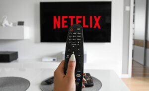 Rumor: plano da Netflix com anúncios terá quatro minutos de publicidade por hora